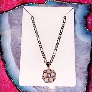 Wild Flower 24” Necklace 🌸